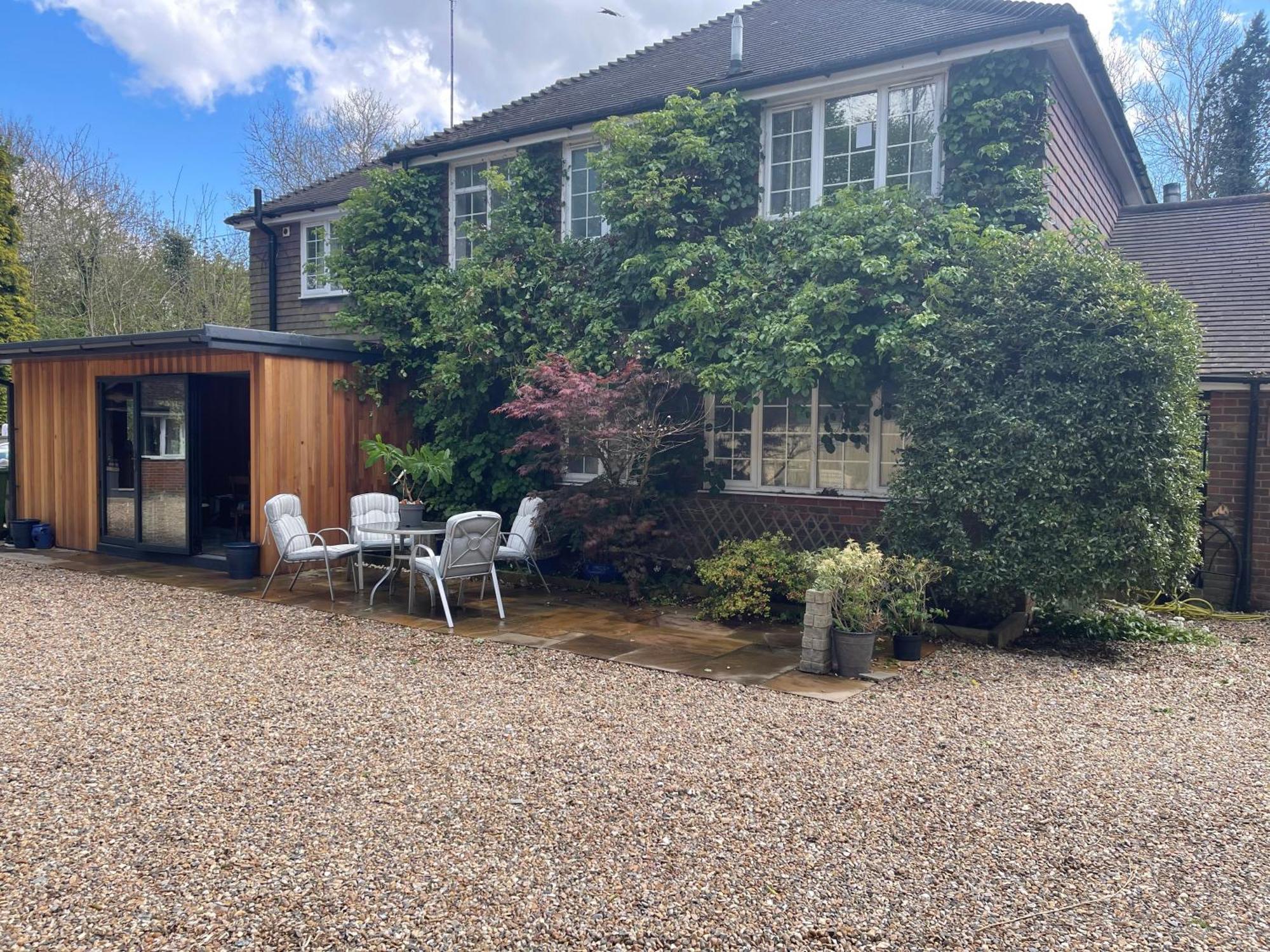 Da Vinci Guest House & Guest Parking, A Real Gem Crawley  Exterior photo