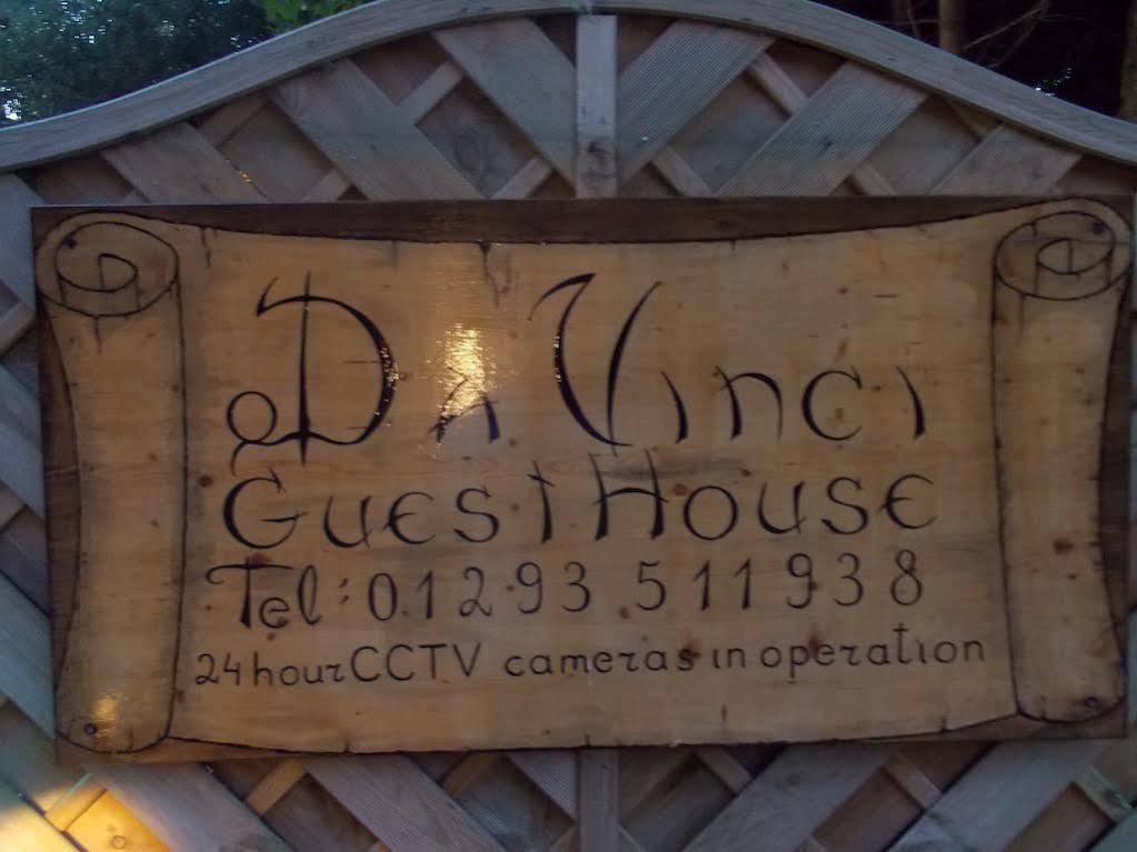 Da Vinci Guest House & Guest Parking, A Real Gem Crawley  Exterior photo